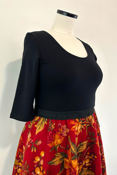 Good Cheer Dress w/ Pockets LARGE