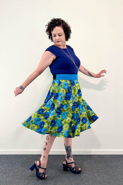 Monet Dress w/ Pockets MEDIUM