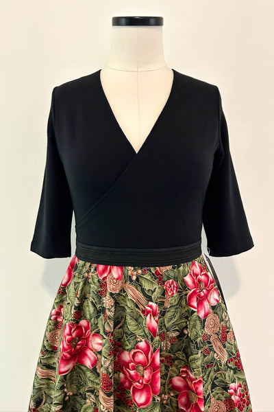 Wreath Witherspoon Dress w/ Pockets MEDIUM