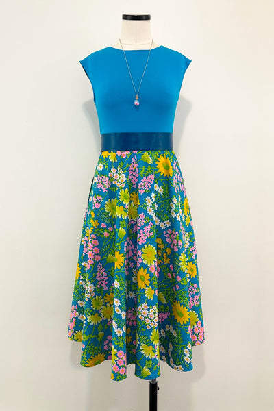 Bluebird Dress w/ Pockets MEDIUM