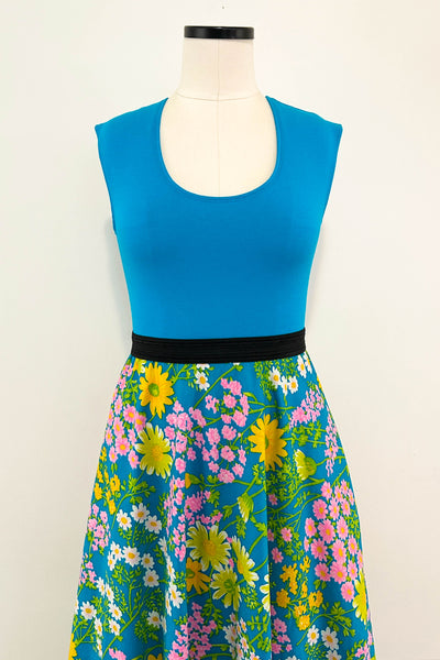 Bluebird Dress w/ Pockets MEDIUM