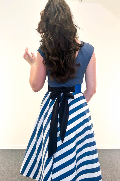 Regatta Dress w/ Pockets SMALL