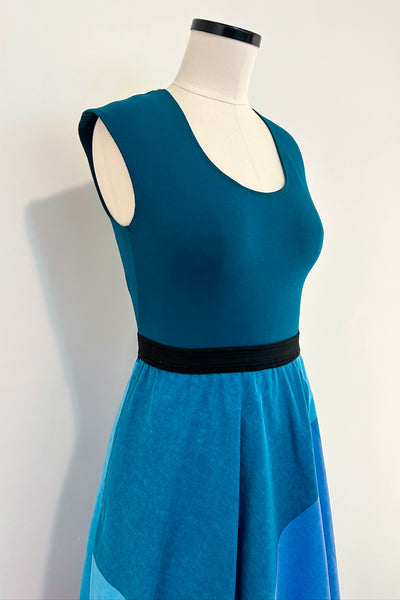 Sea Glass Dress w/ Pockets MEDIUM