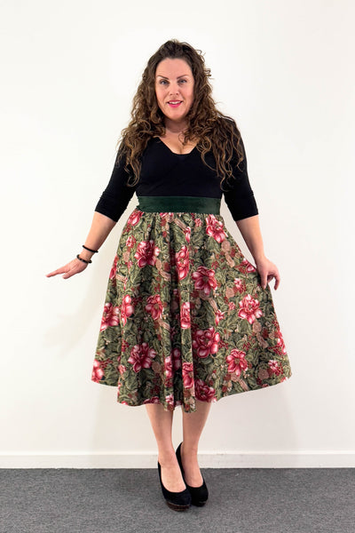 Wreath Witherspoon Dress w/ Pockets MEDIUM