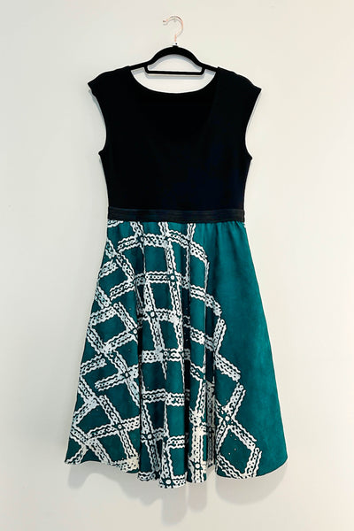 Jade Lagoon Dress w/ Pockets MEDIUM