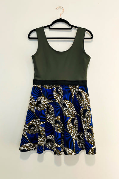 Tidal Winds Dress w/ Pockets MEDIUM