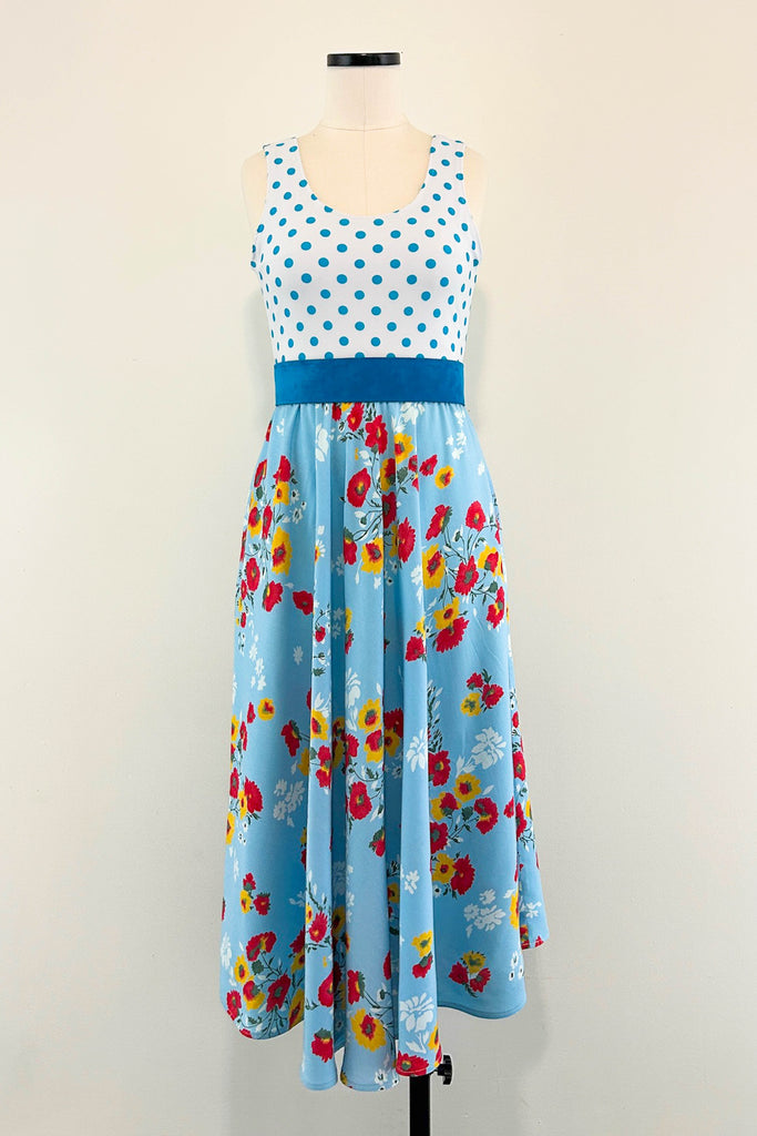 Blue Skies Dress w/ Pockets MEDIUM