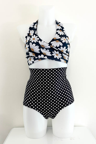 Gina Top in Daisy & Black
