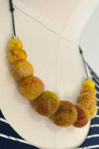 Wool Necklace in Medallion