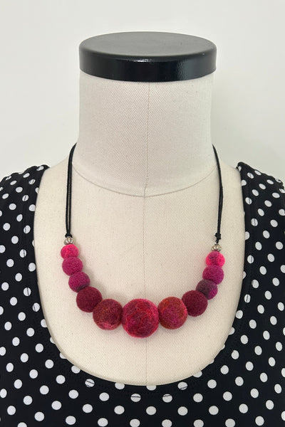 Wool Necklace in Boho Rose
