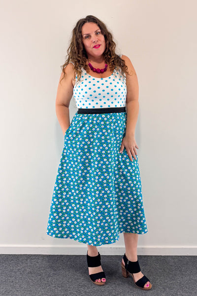 Petal Dress w/ Pockets MEDIUM