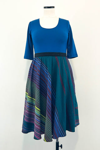 Prismatique Dress w/ Pockets LARGE