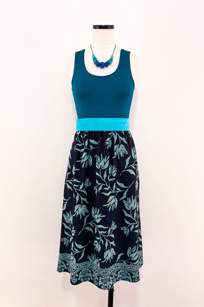 Panchitta Dress w/ Pockets MEDIUM