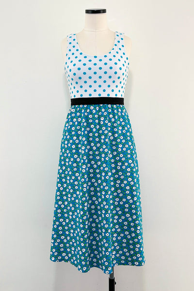 Petal Dress w/ Pockets MEDIUM