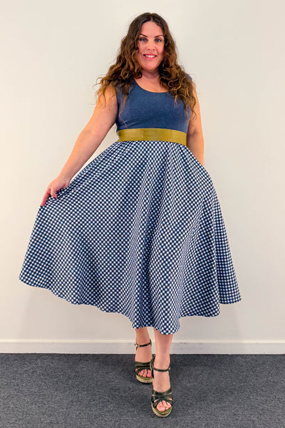 Picnic Dress w/ Pockets MEDIUM