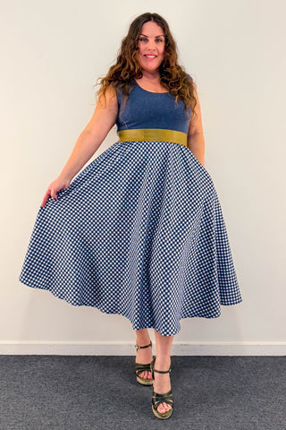 Picnic Dress w/ Pockets MEDIUM