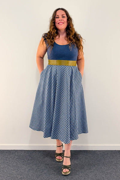 Picnic Dress w/ Pockets MEDIUM