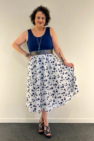 Bluebell Dress w/ Pockets MEDIUM