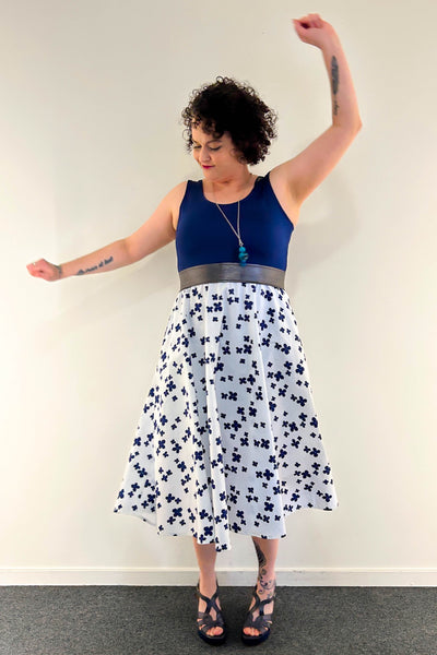 Bluebell Dress w/ Pockets MEDIUM