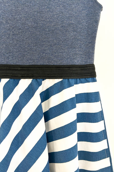 Regatta Dress w/ Pockets SMALL