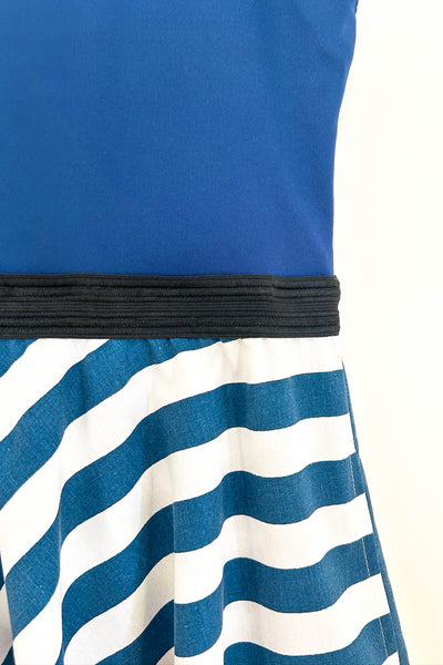 Regatta Dress w/ Pockets MEDIUM