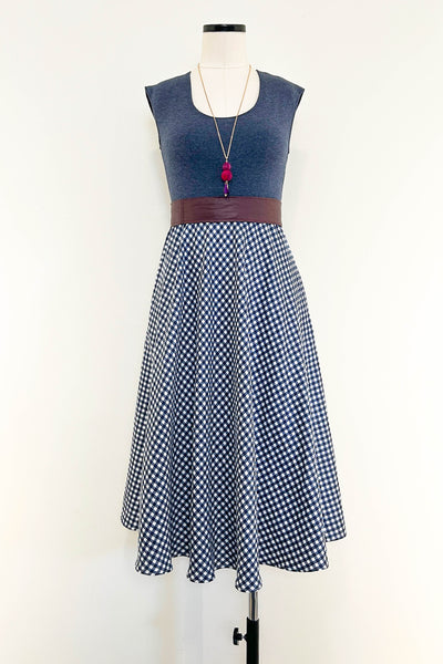 Picnic Dress w/ Pockets MEDIUM