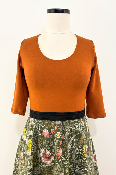 Autumn Fjord Dress w/ Pockets MEDIUM