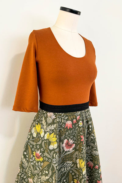 Autumn Fjord Dress w/ Pockets MEDIUM
