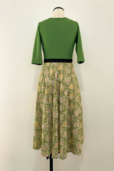 Morning Meadow Dress w/ Pockets MEDIUM