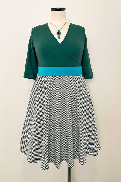 Juniper Check Dress w/ Pockets LARGE
