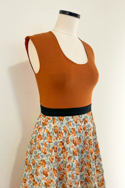 Amber Dress w/ Pockets MEDIUM