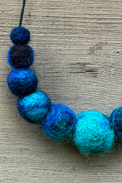 Wool Necklace in Lagoon