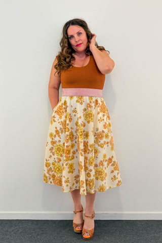 Honey Blossom Dress w/ Pockets MEDIUM