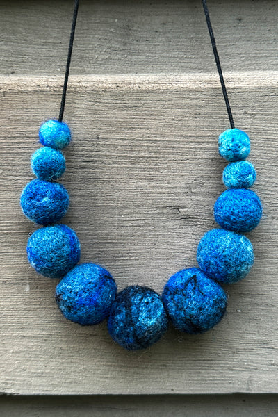 Wool Necklace in Forget-Me-Not