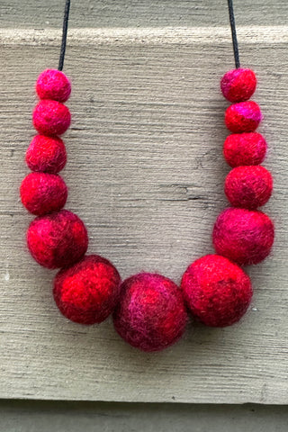 Wool Necklace in Tea Rose