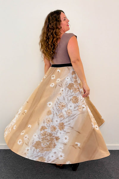 Daisy Chain Dress w/ Pockets MEDIUM