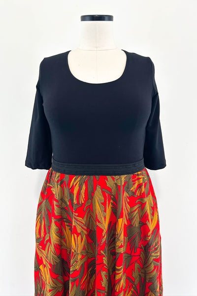 Emberglow Dress w/ Pockets LARGE