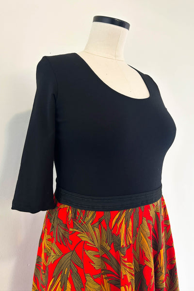 Emberglow Dress w/ Pockets LARGE
