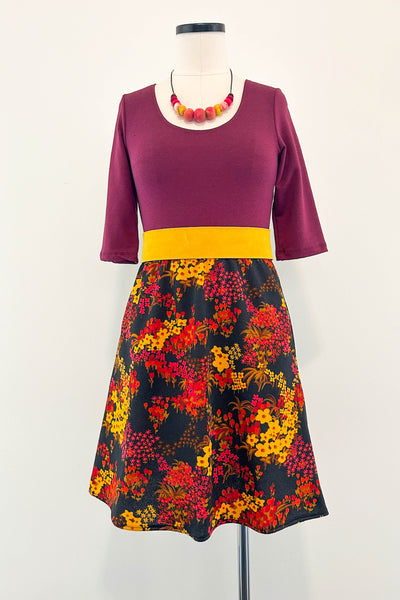 Mary Gold Dress w/ Pockets SMALL