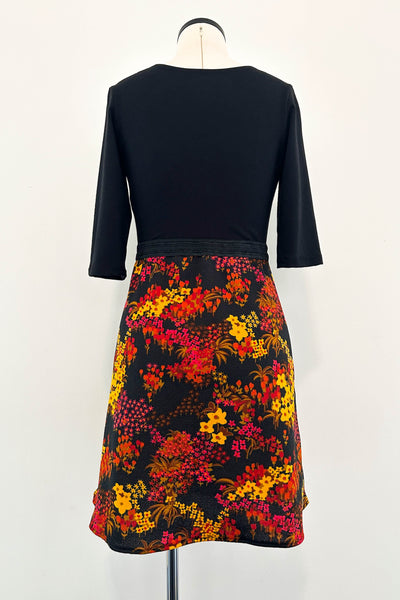 Mary Gold Dress w/ Pockets MEDIUM