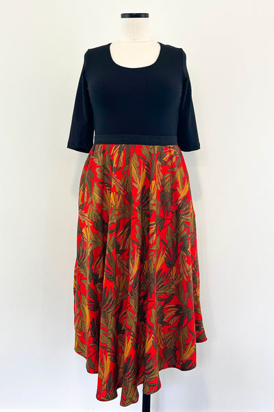 Emberglow Dress w/ Pockets LARGE