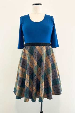 Golden Loch Dress w/ Pockets LARGE