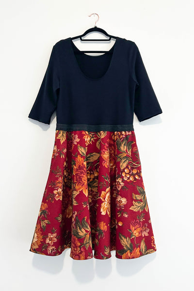 Good Cheer Dress w/ Pockets LARGE