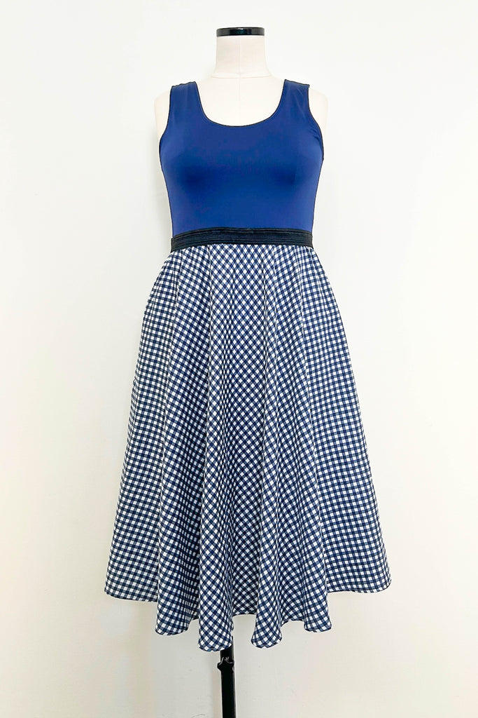 Picnic Dress w/ Pockets LARGE