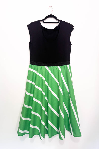 Spearmint Dress w/ Pockets LARGE