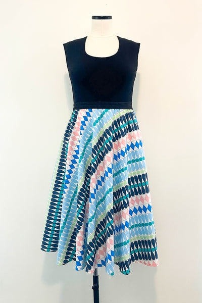Folk Tale Dress w/ Pockets LARGE