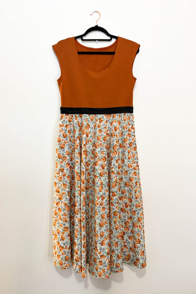 Amber Dress w/ Pockets MEDIUM