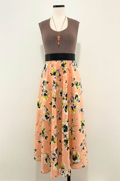 First Kiss Dress w/ Pockets MEDIUM