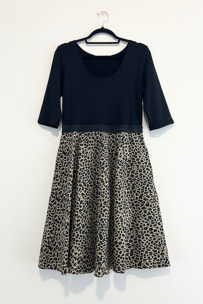 Green Cat Dress w/ Pockets MEDIUM