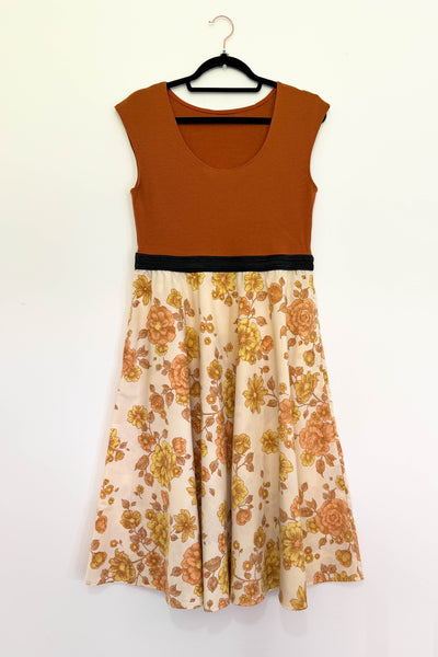 Honey Blossom Dress w/ Pockets MEDIUM